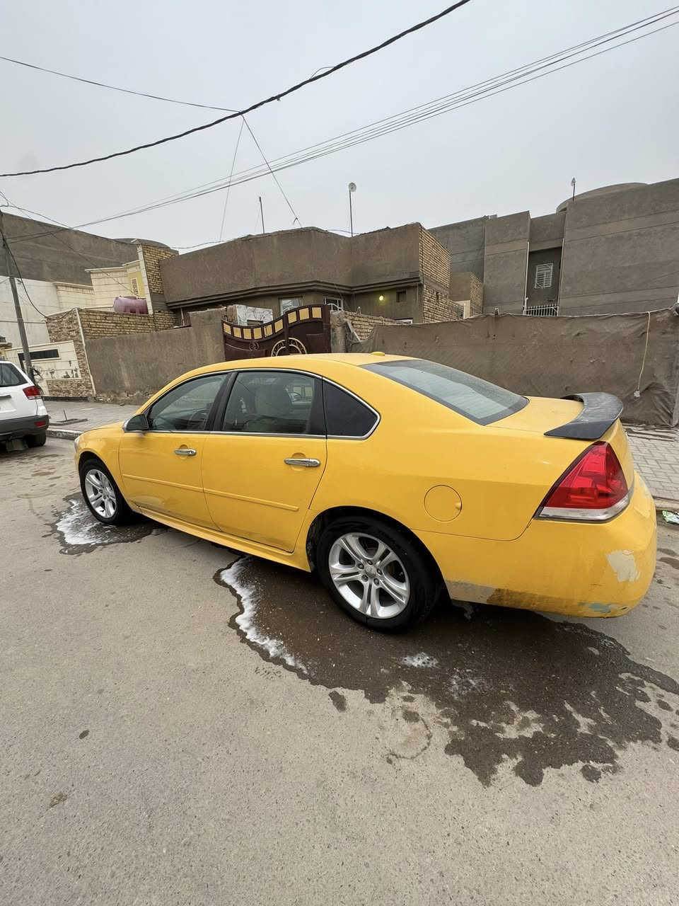 السلام عليكم للبيع فقط. 
امبالا 2009 رقم ديالا الماني مشروع وطني حادثها بجم ومبدل بجم سياره جاهزه وما مشتغله خط استعمال شخصي مكينه وكير وضفيره كله جديد شرط تخم تاير جديد باتري جديد شاشه وكامرات اماميه وخلفيه اصليه ب٢٠٠ الف شادهه ويلات مال جارجر بيهه ويلاتهه الاصليات موجودات نجمه 17 سياره نضيفه سعرها قفل ٤٥ مستعجل ع البيع سعرهه كلش مناسب للجناي لا تقارنها بالمعروضات بهذا السعر كلهن مهجومات مكاني ديوانيه مركز 
***********
