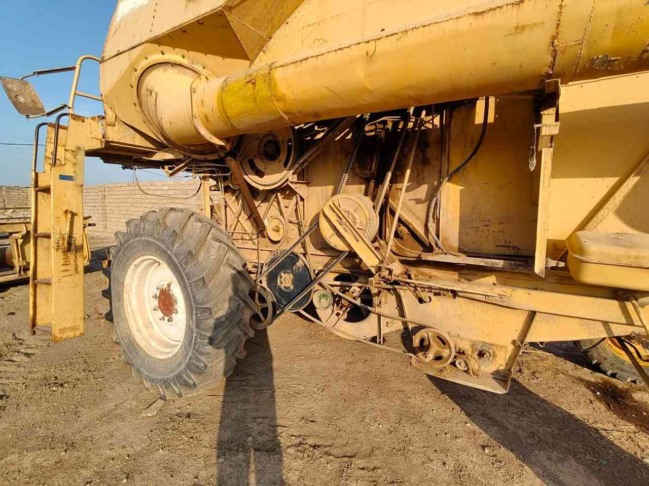 حاصدة نيوهولند موديل 1992
للبيع 
بشرط لا نفخ ولا صرف ولا بخار 
للاستفسار تواصل 
***********
