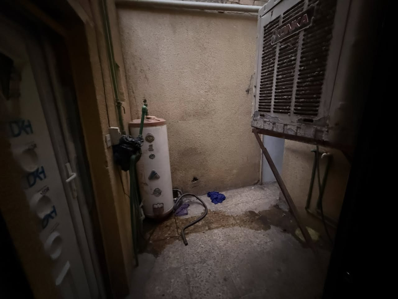 💯💯مكتب الكوثر للتطوير العقاري 💯💯
💥💥اعلان عرض جديد💥💥
🔥🔥 دار للايجار   🔥
لمعرفة السعر اكتب (تم)يأتي اليك الرد مباشر

✨دار  للايجار✨
✨المساحه٧٥ متر ✨
✨الواجهه ٥ متر ✨
✨النزال ١٥م ✨
✨جميع الخدمات متوفر ماء تبليط مجاري كهرباء ✨
✨عرض الشارع ١٥ متر  خلف معرض ابو شاهين ✨

💫💫 طاابو صررف💯💯طابووو صرف
 🔥يحتوي على استقبال وغرفه نوم ومطبخ وخدمات داخليه وخارجيه  🔥🔥
✨✨نوع الملك … طابو صرف ✨✨

💥#الموقع #الدوره   #ابو_دشير #مربع الالف الرئيسي💥

✨سعر تنافسي ✨
✨السعر والاستفسار عنها  يرجى الاتصال ✨✨
✨او التواصل واتساب ماسنجر✨

 ⚡️#مكتب_الكوثر_للعقار_ ⚡️
للاستفسار (***********)

✨✨ملاحظه✨✨
توجد عروض بمواقع ومساحات مختلفه حسب الطلب
✨✨#مقاولات ✨✨
✨✨#عقار ✨✨
✨✨#عقارات ✨✨
✨✨#ترميم_هدم ✨✨

✨✨#مكتب_الكوثر_للعقار ✨✨
✨✨#باقر_رياض ✨✨
✨✨#العراق ✨✨
✨✨#بغداد✨✨
✨✨#الدوره✨✨
✨✨#ابو_دشير ✨✨
