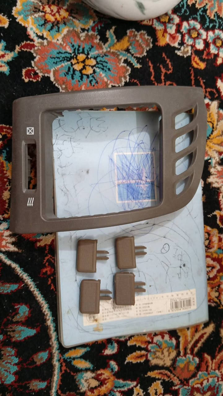 السلام عليكم ورحمه الله وبركاته أدوات كامري حاويه اصلي العنوان النجف الاشرف حي الصناعي للاستفسار الاتصال على الرقم ***********توجد خدمة توصيل لجميع المحافظات
