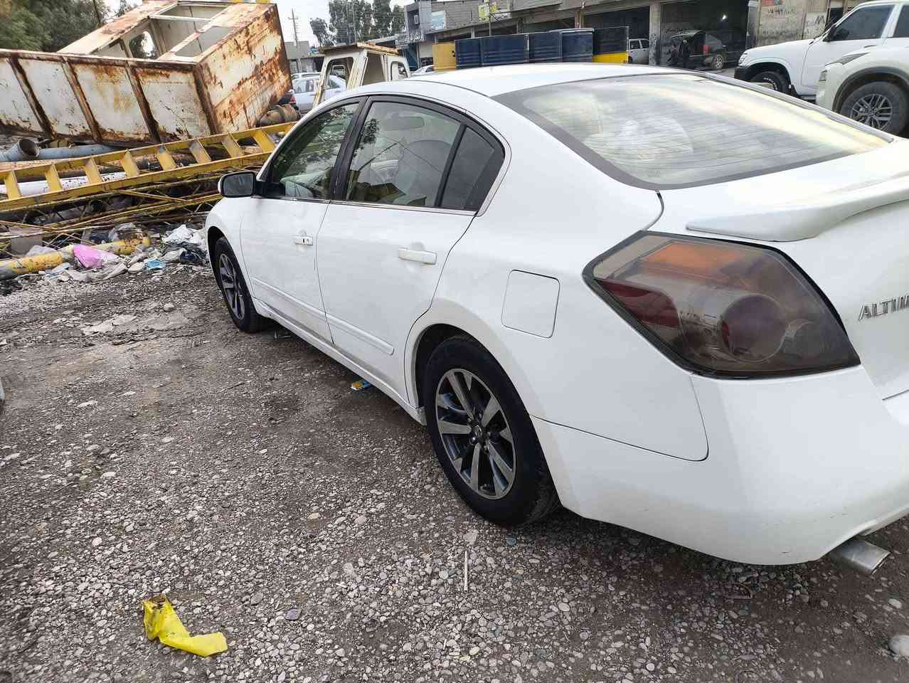 التيما خليجي ابيض صدفي 2008 
رقم اربيل هزه جديد سنويه لل 2030
3 قطع صبغ 
*********** واتساب 
93 و مجال كالار, السليمانية
