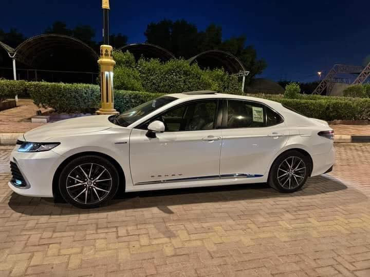 كامري هايبرد 2024 فئة GLE
السيارة ياباني اصل وفول مواصفات 
وكالة عبد اللطيف جميل سعودي
السيارة بعدها زيرو مدفونه ماشية 9 الاف حقيقي فقط
السيارة كفالة عامة من الدعامية للدعامية 
مرقم بغداد باسمي تحويل مباشر 
مكان السيارة السماوة
للاستفسار ***********
