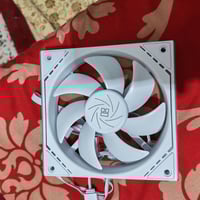 مروحه تبريد كمبيوتر بهاذا الشكل rgb قيم واخذهه مكاني بغداد مدينه الصدر...