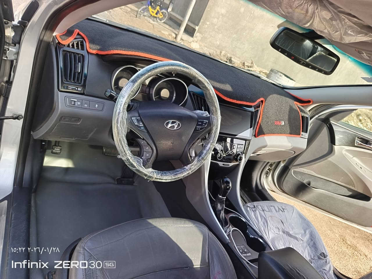 للبيع سوناتا موديل 2013 وارد امريكي رقم بغداد قطره صبغ مابيه حادث بيبان اثنين فقط امبدلات نفس للون بدون اي دواخل مواصفات السياره تحكم ستيرن جهتين+ اشاير مري ,+بصمه تشغيل+بصمه يده ابواب +بصمه جنطه+كشانات كهربائيه+ كشنات حراريه -كامره خلفيه + شاشه كبيره+ منضومه زنون+ مكينه 2400 جي دي اي فول مواصفات السياره *********** السعر 105 وبيه مجال السونار موجود في المنشور
