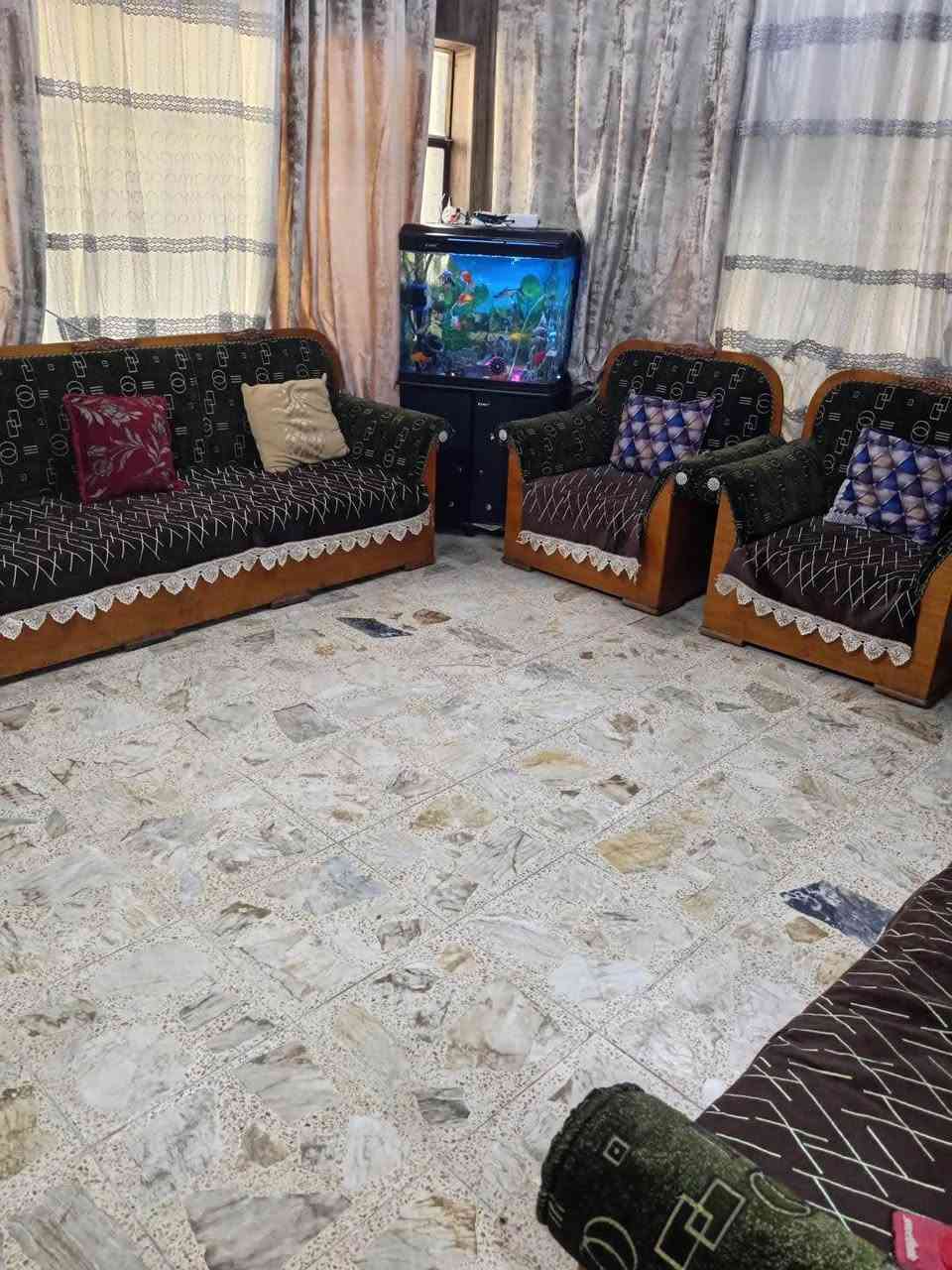 🏡🏡الدار للبيع (طابو صرف)🏡🏡
الواجهه 10 متر / النزال 15

⬅️العنوان  بغداد/الحرية الثالثة /دباش/فرع مرطبات جنينة
⬅️ محله ٤٢٠ ➖زقاق 32➖ دار 8
((يبعد ٥ دقائق عن ساحة عدن ))
يحتوي على:- غرفه نوم عدد3/صاله/هول داخلي/مطبخ/منور/صحيات عدد١/بيتونه/سطحين/گراج/ 
🧱 علماً ان بناء البيت عكادة وليس مسلح
للاستفسار الأتصال 
🔔🔔***********🔔🔔
يوجد واتس اب او مراسله الصفحة لمعرفة السعر 💵 بغداد, العراق
