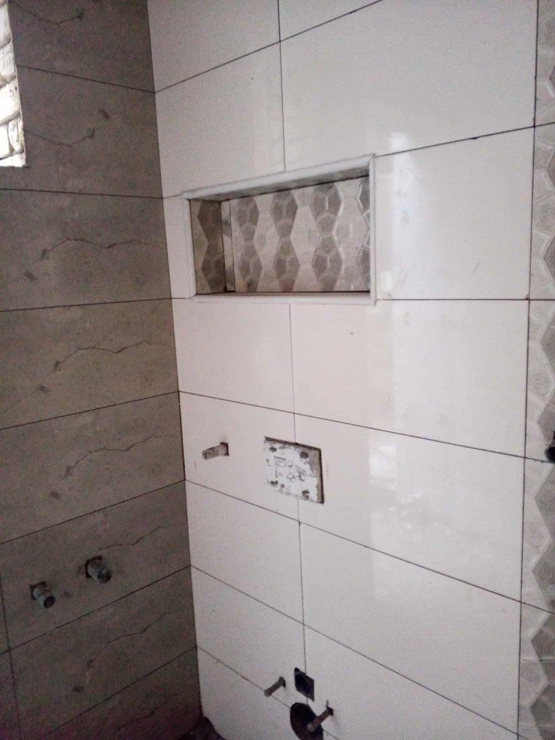 سلام عليكم
خلفه تطبيگ سيراميك ارضيات مرمر بورسلين شغل درج 
لكافه العمل والترميم شغل درجه اولى
*********** بيه وتساب
العمل بغداد
