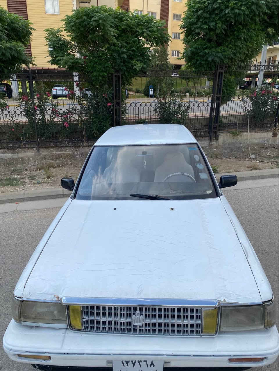 کراون سیدان ١٩٩٠ گێڕ عادی گێر و مەکینە بەشەرت ئارم پلاستیک بەشەرت  ٤ویل و تاییە تازەی لەژیرە. تەقەو ڕەقەی بەشەرت. ناو دەرەوەی زۆرجوانە. *********** السليمانية, العراق
