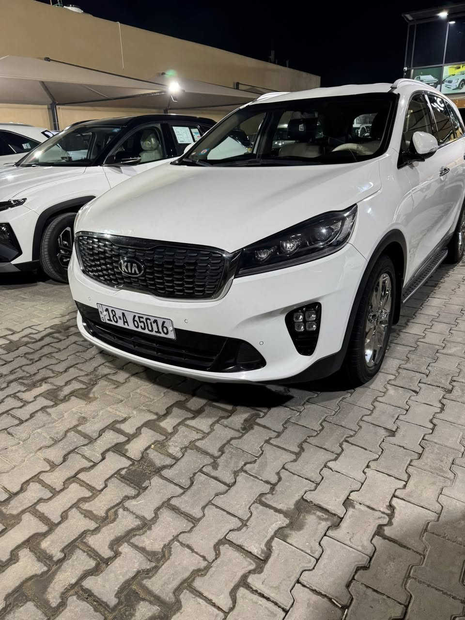 سلام عليكم من رخصه الادمن
سورنتو موديل ٢٠١٩
رقم بابل دولي 
ماشيه ١٣٥
مكينه كير تخم تاير كفاله 
سياره نص مواصفات معروفه 
بيها جاملغ امامي مبدل اصلي ومصبوغ
ومكانين بارد بسيطات 
اكو فديو ناشره موضح كلشي بي 
مكان سياره كربلاء
سعرها ٢٢٥
استفسار ***********
