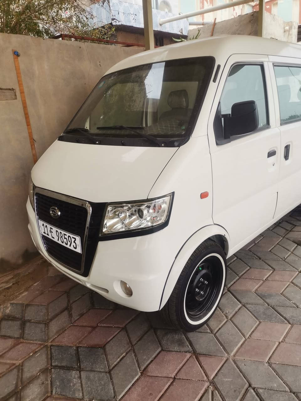 كنو ٢٠١٣ تعمير فول مكينه طك كارتون منلخير كلشي بيهه تبدل حداديه امامي خلفي تخم ويل تخم تاير دوشمه عامه ماصدات بك لايت آت شباج امامي رقم وسنويه جدد السياره صبغناهه عام للجماليه اليريد سياره جديده وماتعبه السياره سعرهه. ٨ مليون بسعر تكتك للستفسار ***********
