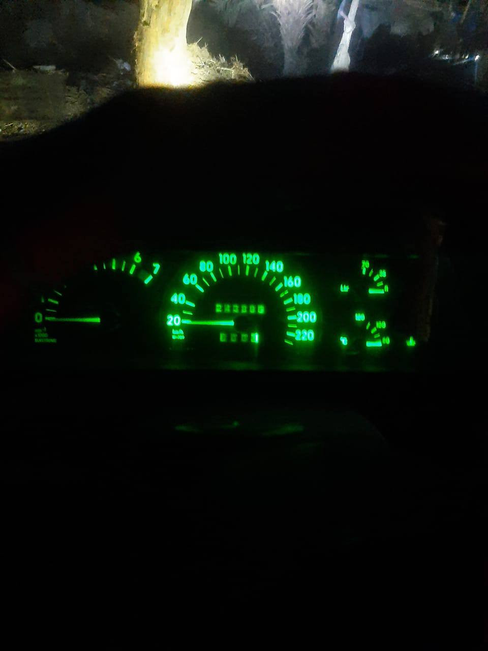 للبيع مكينه او كير دايو سياره حلوه مال جناي  سعر 13 ورقه مكان نجف ابو صخير ***********
