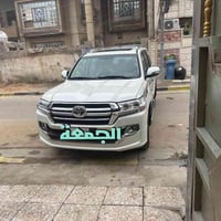 لاندكروز ساز موديل 2012  محدث داخل وخارج بلاد سياره نظيفه جدا تحديث فق...