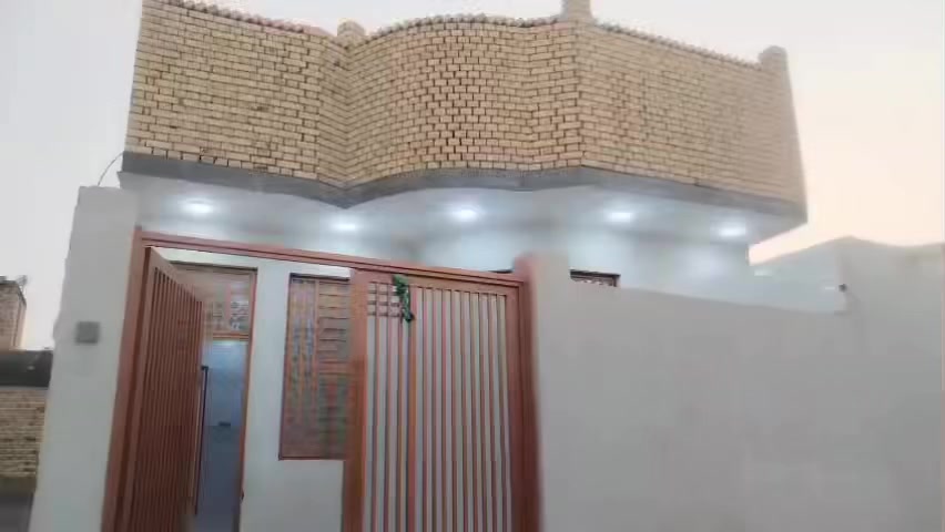 بيت درجه اوله بناء حديث صب كونكريت طابوك شوفت عينك العنوان  صفي الدين بيت جديد ما مسكون التواصل ***********
