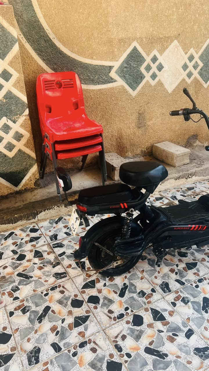 سلام عليكم بايسكل شحن اللبيع125بيي مجال الطيبين  العوان كربلاء 0***********
