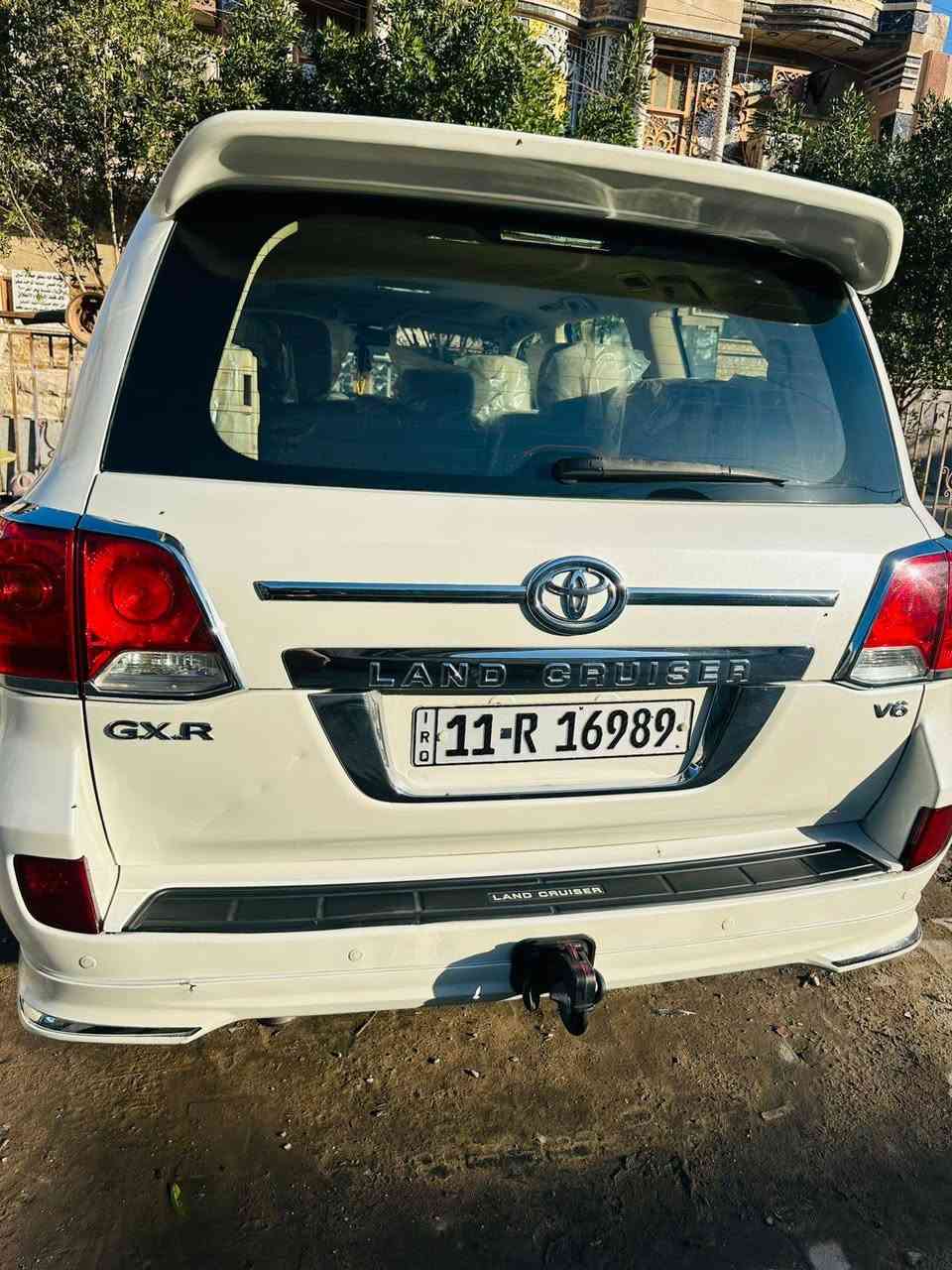 جكسارة لاند كروز بريم موديل 2013 مكفولة كفالة عامة بيها بس شبر بارد رقم بغداد 
***********

