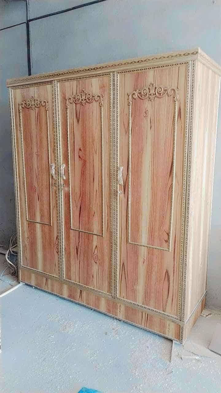 سلام عليكم كنتور 3باب200و2باب 130مكان مسيب حي المعلمين شارع نهر بحي طلاع رقم هاتف *********** ويوجد توصيل
