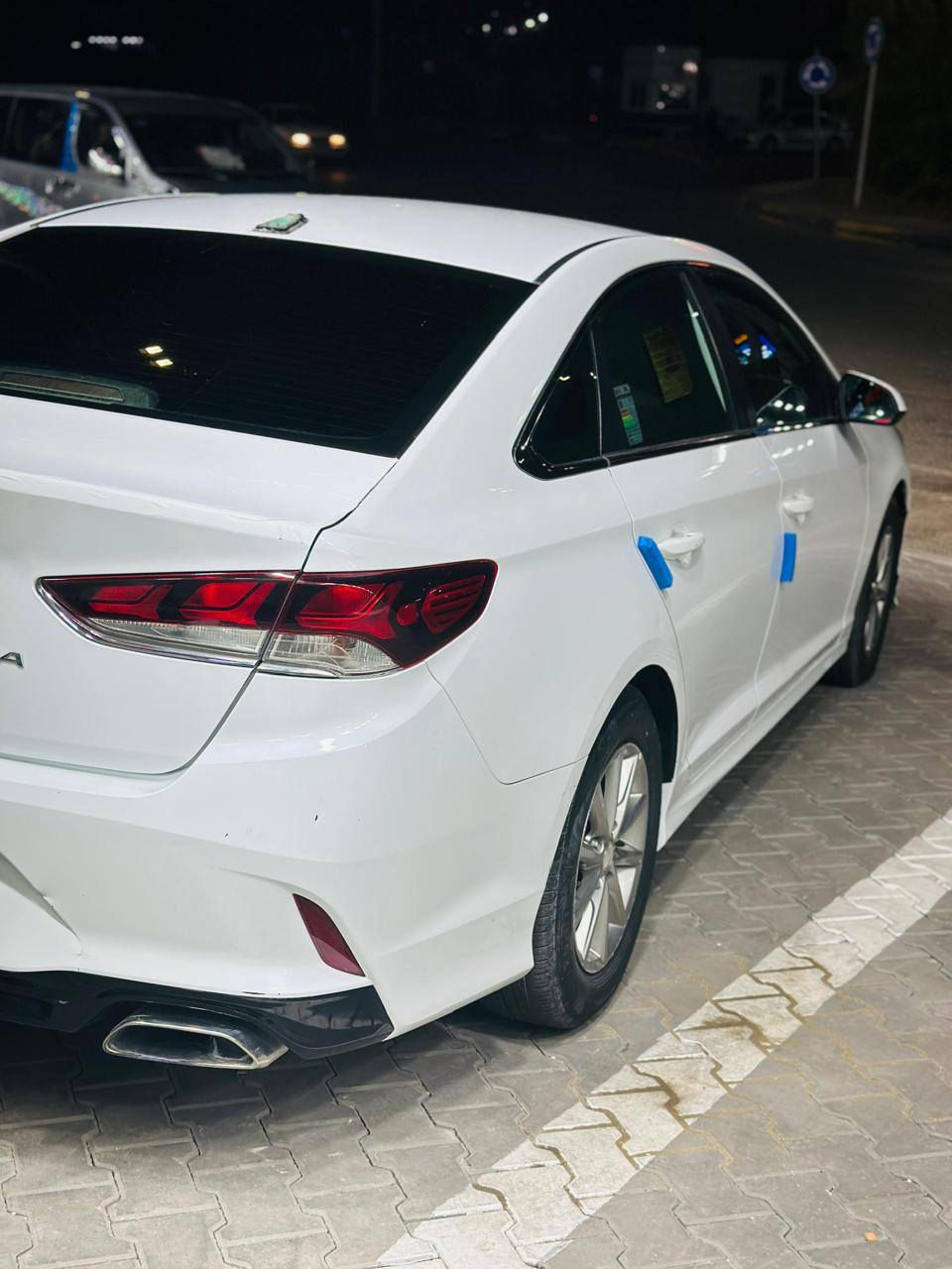 للبيع سوتاتا 2018  ابيض صدفي وارد امريكي حادث موضح بل صور 
الضرر (صبغ فقط بدون دواخل بدون تبديل بدون ايرباك ) +تكشير مكانات بسيطة بل قمارة والبنيد على كد شبر 
السيارة جاهزة من تبريد حداديةوطخم تاير توني شادة كير مكينة كفالة من الفتح ماشية 58 الف ميل حقيقي 

السيارة رقم انكليزي اليوم استلمتة بأسمي سنوية لل3031 وهزة جديدة قبل يومين مسويها 

مكانها بصرة***********  السعر 129 وبيها مجال
