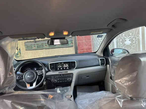 ياالله السلام عليكم كيا سبورتج موديل 2022  وارد أمريكي مواصفات داخل بيجي كامره لأدار ويل كب تحكمات استيرن حادثه جاملغ تبديل فقط بدون أرباك صور الحادث بلمنشور علما ان السياره بدون أرباك ماشيه 37 الف رقم بغداد باسمي   سونر سياره بل منشور السعر177 ورقه بيه مجال بسيط مكان السياره بغداد الاتصال على هذا الرقم ***********
