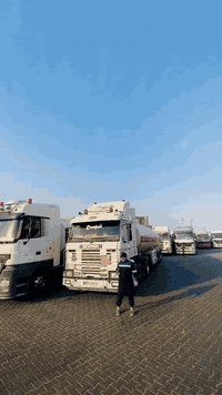 السلام عليكم سكانيا للبيع محرك كير اكسل شرط محرك 0/8كير900 شاصي مضروب باج تانكي  دمعه بولير تخم تاير راس تخم تاير شاشه كامره رقم نينوى شرط التحويل سنويه لل2029طوناج جي بي اس جاهزه عل شغل السياره حيل حيل نضيفه اي ستفسار خابرني وتدلل سعر240
***********
