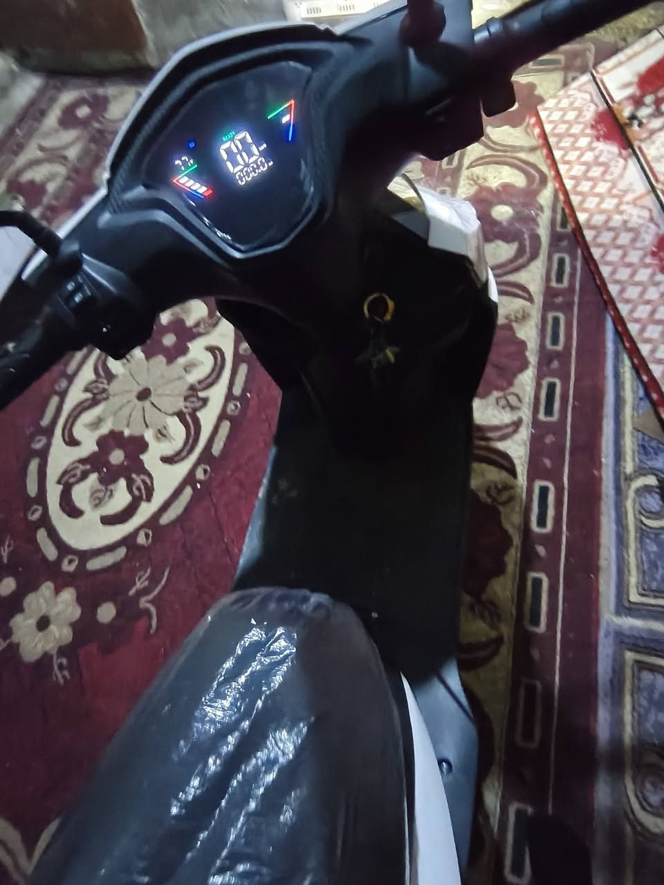 السلام عليكم دراجه للبيع قبل يومين مشتريهه متوازي على بيعتهه السعر 775 وبيها مجال لشراي فقط *********** المكان بغداد الغزاليه
