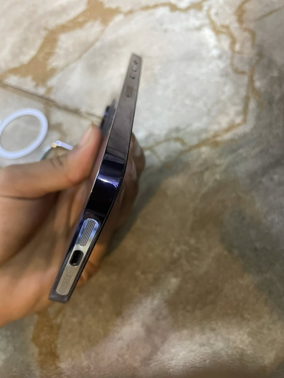 سلام عليكم آيفون ١٤ برو ماكس جهاز نضيف فقط بي كسر بالضهر خفيف ونقطه فوك الكامره مال شاشه صغيره ماعليها شي جهاز مامفتوح كله بلاد ذاكره ٢٥٦ وبطاريه ٩١ الجهاز تاخذه وتفحصه بالحاسبه السعر ٧٥٠ مكاني الامين الثانيه تواصل واتساب فقط ***********
