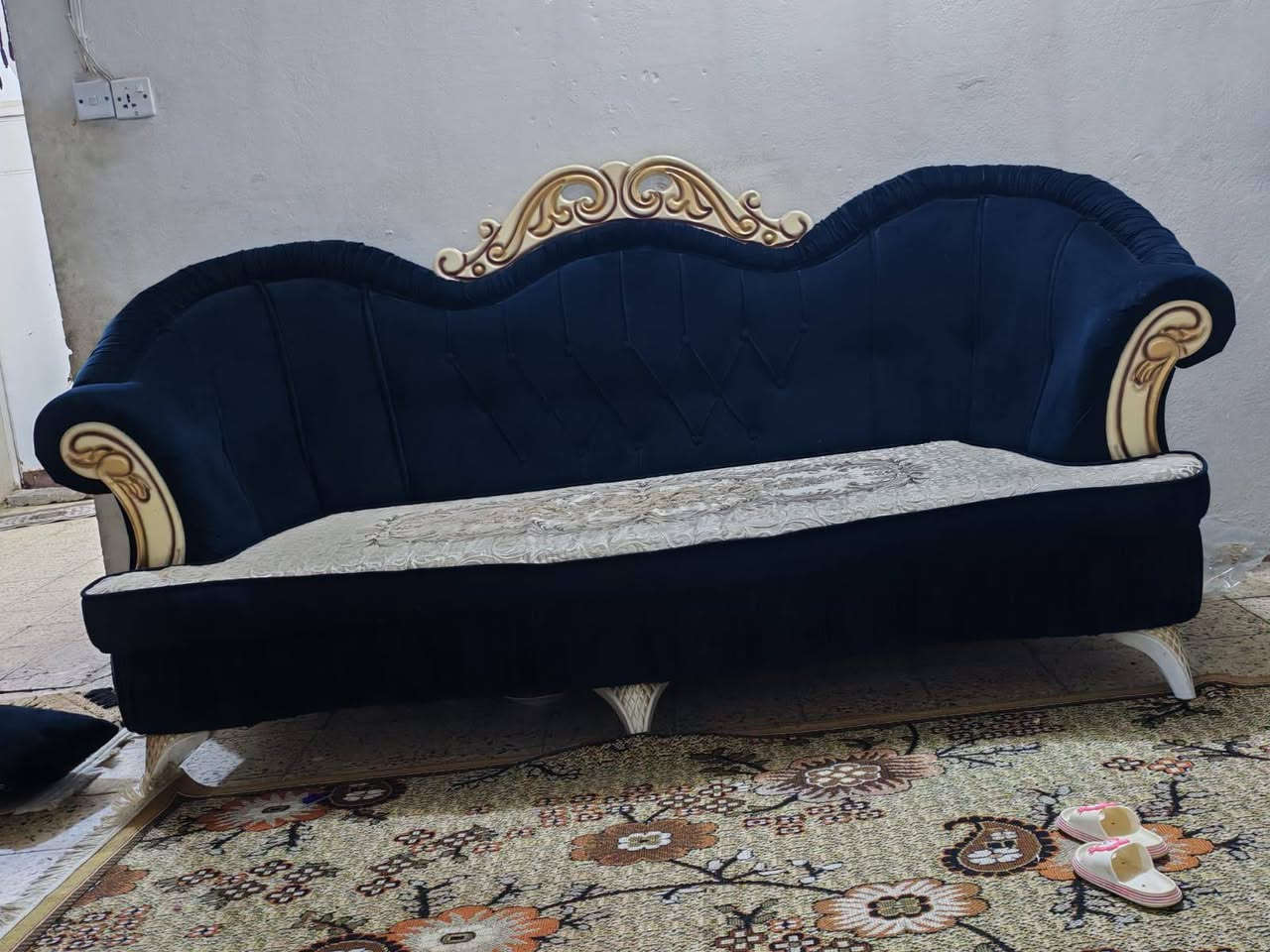 السلام عليكم غراض للبيع تخم ١٠ مقاعد توصا قوي نضيف السعر ب ٦٥٠ بلازمه ٣٢ السعر ب ٧٥ مجمده السعر ١٥٠ للاستفسار وياا صاحب الغراض على هذا الرقم ***********
