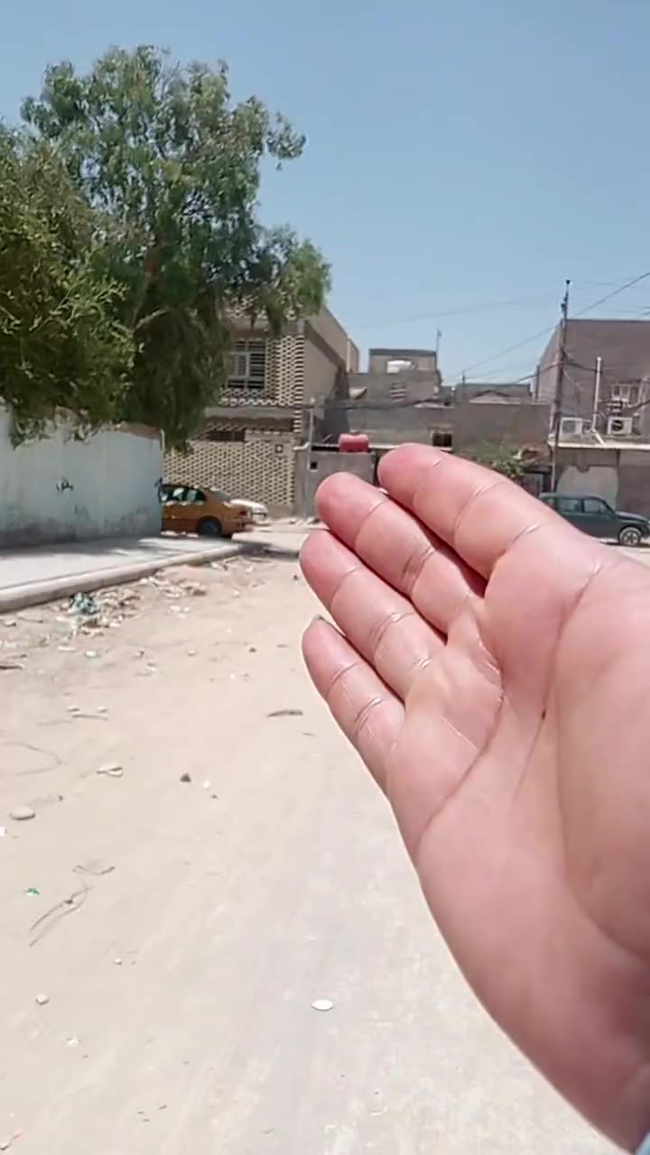 يا الله اللهم صل على محمد وال محمد دار معروض للبيع في النجف الاشرف حولي ميلاد المساحه مالته 200متر محتوى د ار غرفتين نوم صاله استقبال مطبخ مجمع صحيات داخلي وخارجي مناور اثنين موقع مميز شارع 15 متر مقرنص وراح يبلشون بالتبليط طابوصرف للاستفسار اكثر اتصال على الرقم التالي واتساب نستقبل عروض ثم كافه الاعلانات على صفحتنا الخاصه***********
