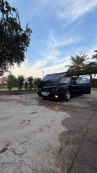 من رخصت صاحب الكروب BMW E30 زعره موديل1988 مكينه مسكر 6سلندر  فانوس 28...