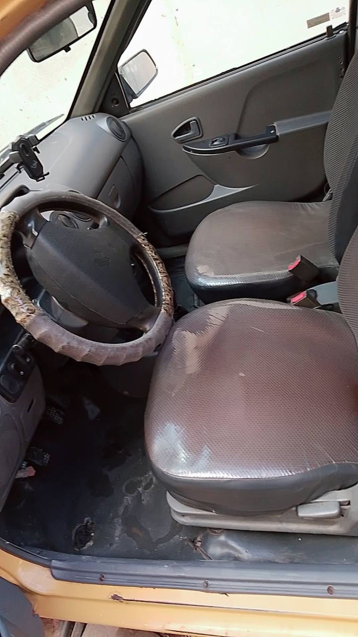 سلام عليكم 
سايبا 2014 للبيع السعر 32 وبيه مجال السياره كير ومكينه وتبريد خير من الله بيهه شويه خياسات بلهلالات الخلفيه تعال وشوف بعينك المكان الزعفرانيه شارع المستشفى لتواصل على الرقم ***********
