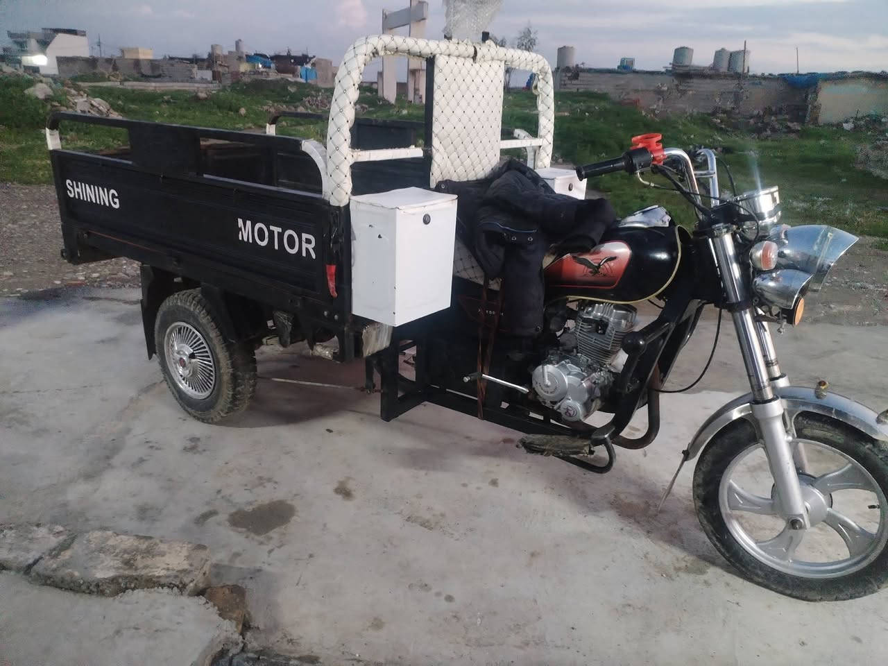 السلام عليكم شباب عندي ستوته للبيع موديل 21 ايش رايك تسال على الرقم ***********
