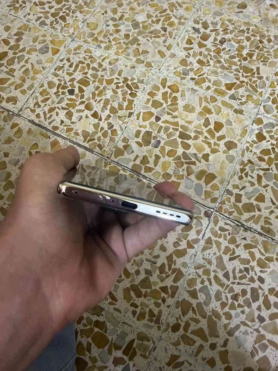 سلام عليكم انفنكس نوت 40 برو كلش نضيف جهاز ملاحضة مبدلة شاشة ارقى نوعية بل سوك مال تفصيخ ام الفريم ولا مبينة مبدلة بصمة بل شاشة شغالة جهاز كلش نضيف كلة شغال وعل فحص ذاكرة 256 دبل سيمكارت تفحص وتأخذ سعر 230 وبي مجال مكاني بغداد الحرية الثالثة قرب جامع المشاهدة


**إذا كنت صاحب هذا الإعلان وتريد حذفه لأي سبب، رجاءا أرسل رسالة إلى الدعم الفني**