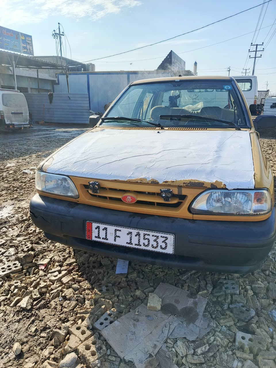 سايبه موديل ١١ رقم النكليزي بسمي مصفر سياره نضيفه كلش ما نقصه شي بس تبريد  رقمي ***********
