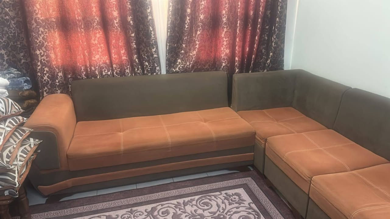 تخم نضيف تسكام 10مقاعد تركي سفنج ضغط عالي مريح المكان الزهراء مناسب جداً


**إذا كنت صاحب هذا الإعلان وتريد حذفه لأي سبب، رجاءا أرسل رسالة إلى الدعم الفني**