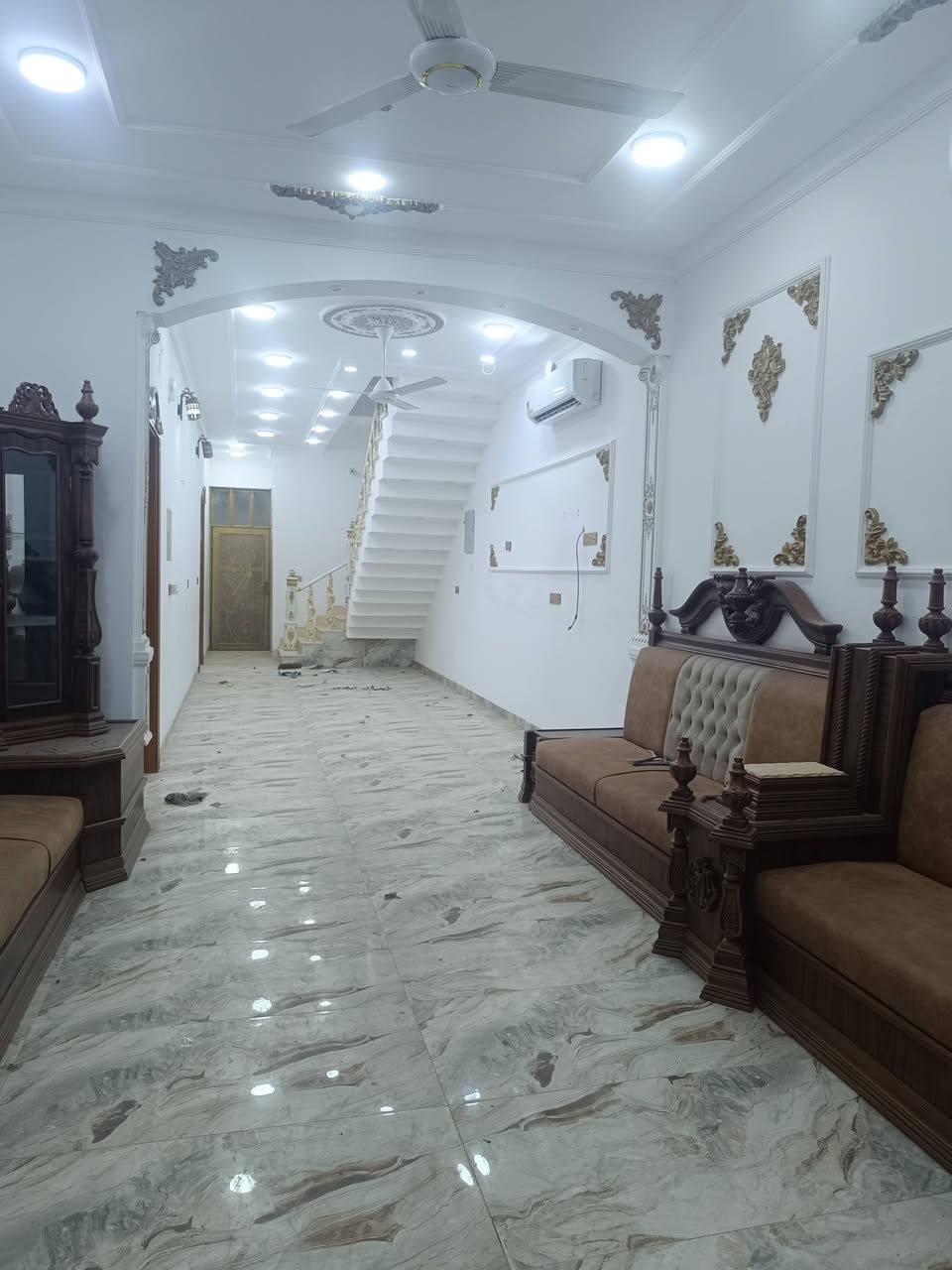 الانبار فلوجه حي الشرطه الاولى 
دار للبيع مساحه ٢٢٥ متر وجه ٩ نزال ٢٥ شارع ١٢ التفاصيل بل فيديو 
السعر.   ٥٠٠  قابل للتفاوض للاستفسار 
*********** واتساب 
*********** واتساب 
*********** او زياره مكتبنا فلوجه حي الشهداء مقابل متوسطه المفاخر
