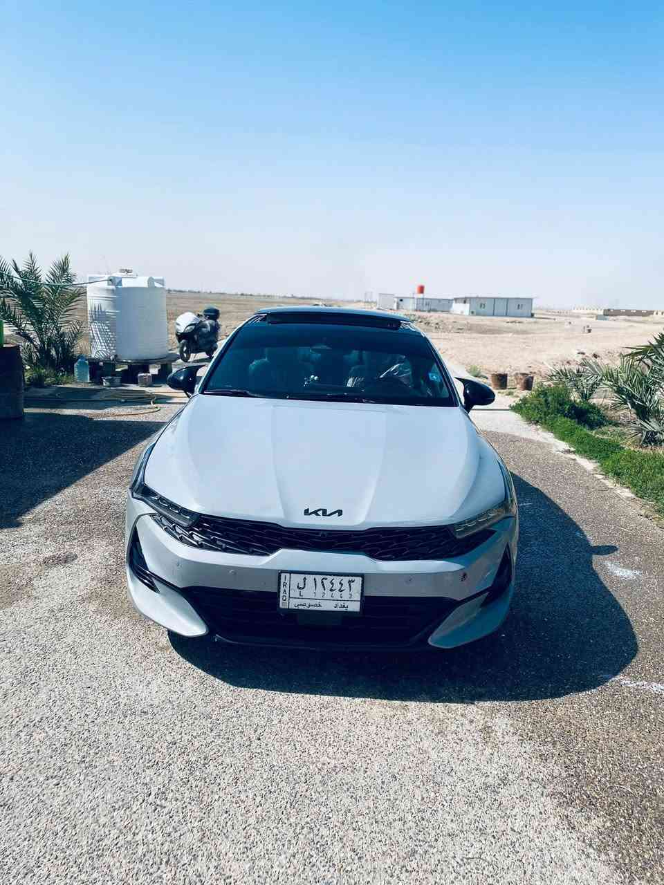 كي فايف جيتي فول موصفات للأخير  مكينه 1600تيربو باشرط لاتنقيص ولا مفتوح ع البلاد الكير كذالك شرط تبريد بلاد❄️
خير من الله السيارة الحداده بلاد  تجي وشوفه واني خادم

موديل 22 وراد امريكي الضرر صطحي لالغذ ولاشاصي 
ماشيه 90الف كيلو مو ميل
الون سمنتي سموك المميز
بيه اربع قطع بنيد ومدكر تبديل وبيبان ثنين صبغ وصور الحادث عندي 
رقم بغداد معوقين المعوق اصحه مني وجاهز يسوي وكاله بي وقت

السعر 151$ مكان السيارة بصرة شط العرب التنومه
***********
