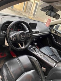 مازدا زوم 3 /2018 رقم الشاصي بالمنشور صدر جديد  مكاني بغداد الشعب السع...