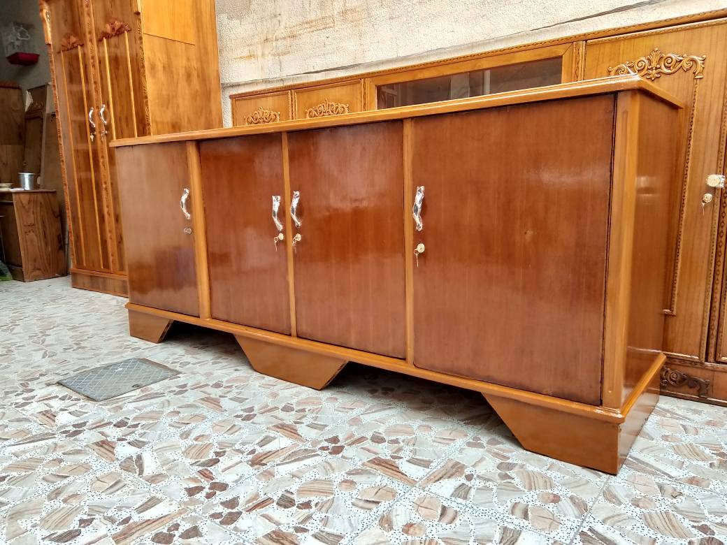 السلام عليكم بوفيه مترين ونص تزكام درجه اولى مستعمله السعر 115 وبيه مجال المكان نجف الاشرف الشراي يتصل على الرقم *********** ويوجد توصيل داخل النجف الاشرف @إشارة النجف, العراق
