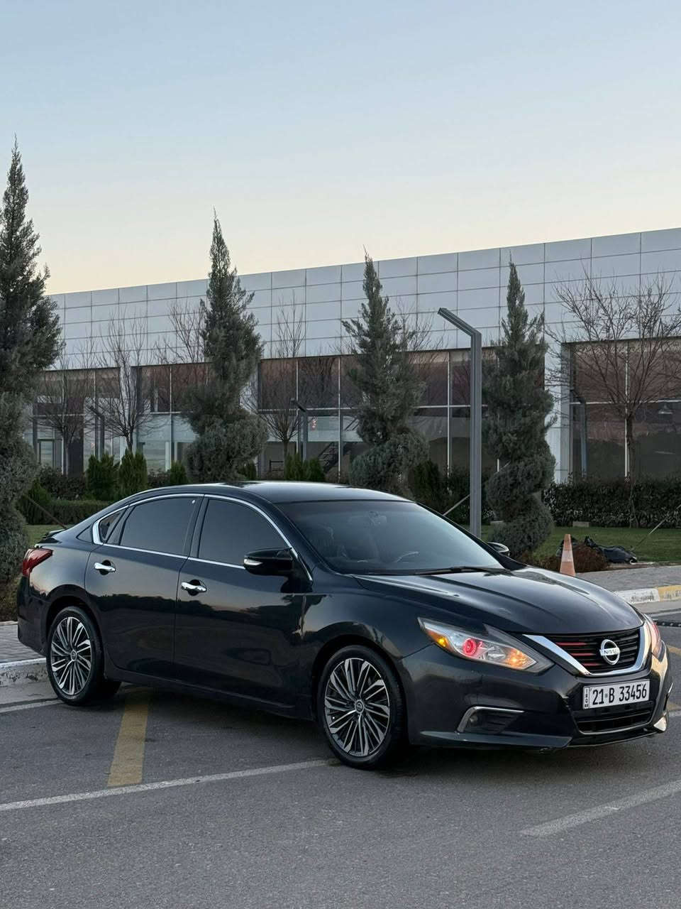 سلام عليكم  للبيع
ئالتيما  موديل 2018
كشن جلد + كهرباء + هيتر 
استيرن هيتر 
سنوية جديده لحد 2031
رادار امامي  حاسة خلفي

*********** 
سعر  115
