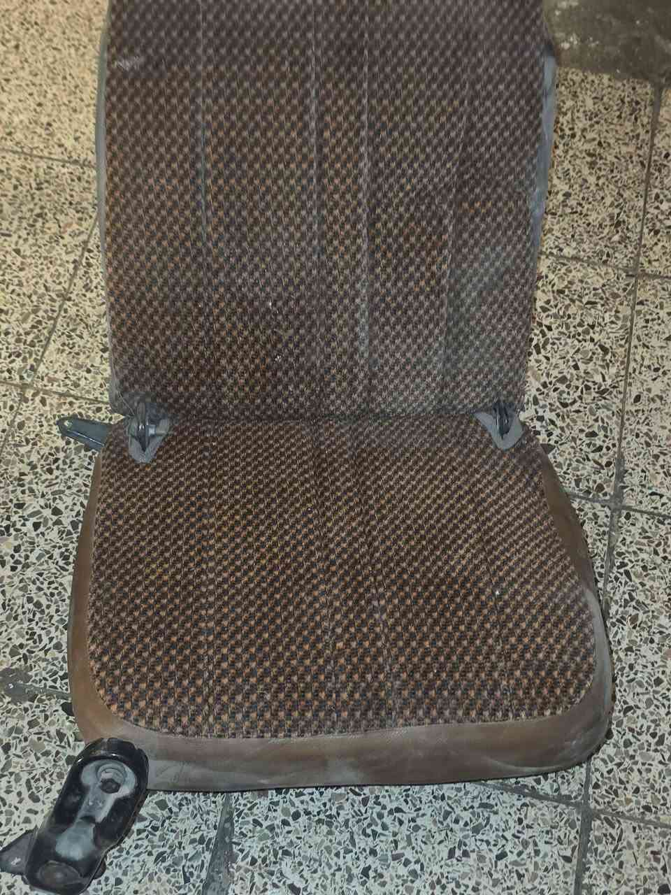 السلام عليكم متاح
دينمو اج وان+ فتون عدد 2 شغالات وحده بالديه وثانيه مال نيسان بدي كوري ترهم جنبي فتون 
جويتر اصلي عدد 2
كشن قلبن مال الطبل بنز 
عقل اج واني اصلي مال السياره 
نوزلات كوري جنبي فتون   +مسطره + ولف شغالات 
مكاني بغداد صليخ
***********
