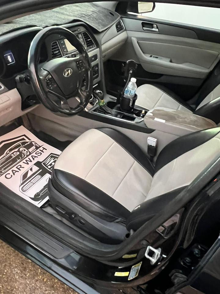 سوناتا ٢٠١٥امريكي
حادثهه. قبق الجنطه وبيهه صفحه كلير ابيع حزام 

مابيهه نقص سياره صدر حداديه ادامه ترهم مراوس 

مسويلهه السعر ١١٢ورقه وبيهه مجال 

عنوان بغداد الدوره *********** بي واتس اب
