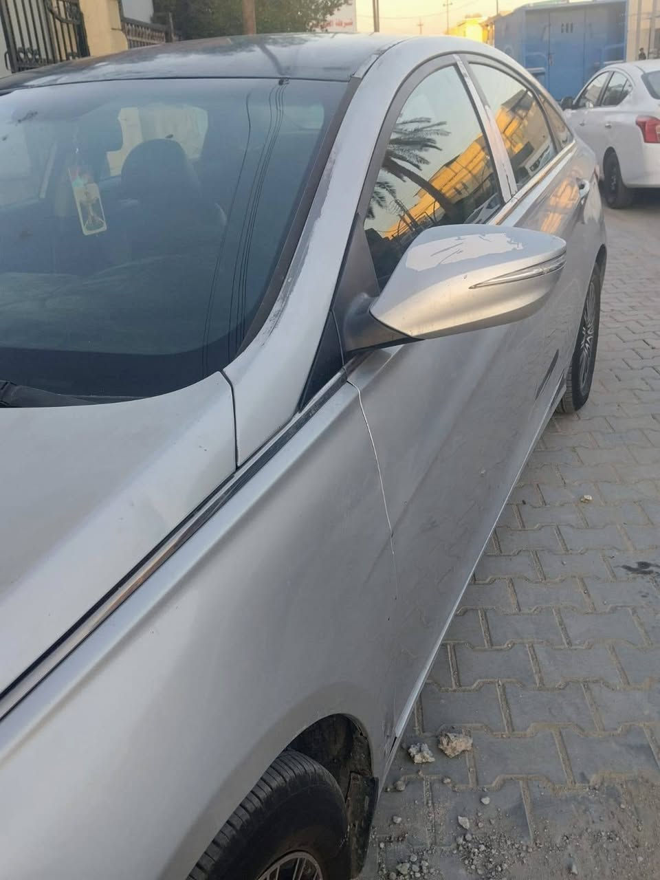 سوناتا موديل ٢١٢ وارد كوري محرك ٢٠٠٠ دوش رقم بصرة انكليزي باسمي سنوية جديدة ٢٠٣٠  سيارة جاهزة ضربة جاملغ خلفي جهة السائق غير مكفولة من الصبغ حدادية أمامية وخلفية جاهزة تخم تاير جديد تبريد شغال السعر ٩٥ وبيعة مجال قليل 
***********
