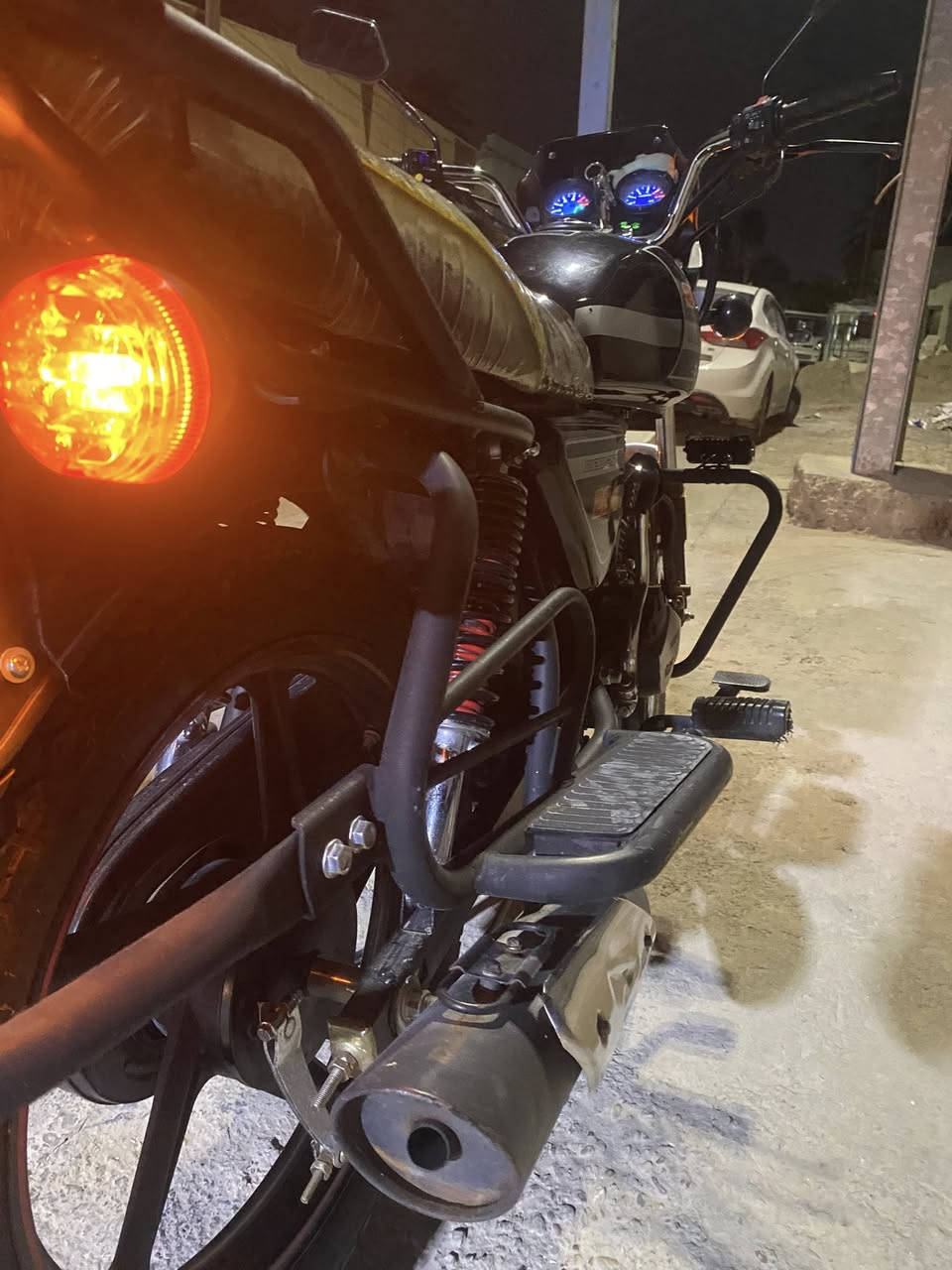 ‏سلام عليكم دراجة للبيع ديون موديل 25 خير من الله وماشي بعد زيرو مرقم أربيل تحويل مكانة
‏ مدخل الهويدر والسعر خاص 
‏ولا رقم الهاتف ***********￼￼
