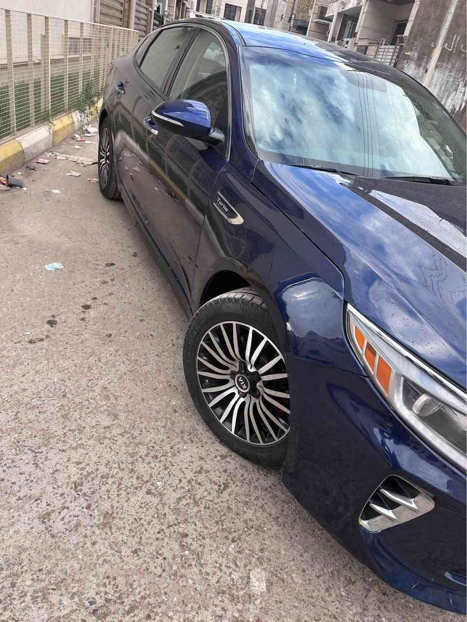 السلام عليكم ورحمة الله وبركاته
كيا أوبتيما 2017 SX رقم سليمانية الجديد ( هزة وسنوية جديدات ) وارد امريكي مواصفات فول #عده_البانوراما
بصمة
كشنات جلد ، كشنات كهرباء ، كشنات تدفئة تبريد
ستيرن حرف D ، ستيرن تدفئة
شاشة كبيرة تدعم CAR PLAY و ANDROID AUTO 
شاشة اعطال
شفتات ستيرن
دبل جام ( متسمع شي بالشارع ) 
كاميرا 360 دواره
مري شفط مع البصمة 
مري قلاب عند الرجوع الى الخلف
مكينة 2000 TURBO 
لايت لد
بگ لايت لد
قطعتين تبريد
بردات خلفي ( بلادي )
وبيها بعد مواصفات حادثها خفيف مواصل للدواخل وصور الحادث موجودة سعرها 125 وبيها مجال مكاني بغداد الدورة للإستفسار أكثر التواصل خاص أو على رقم الهاتف *********** بغداد, العراق
