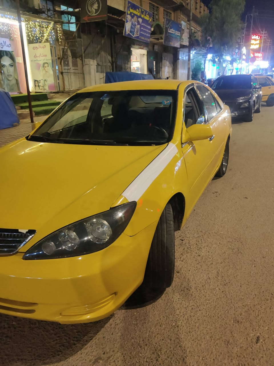 السلام عليكم 
كامري 2006وارد امريكي 
محرك v6 كير ومحرك نضيف 
سنويه ل29 مصفره من كلشي تحويل مباشر 
بيها مكانات معجون 
تبريد بي ليك وحداديه الخلفيه تعبانه كهربائيات جاهزه 
مكان السيارة كربلاء ***********
