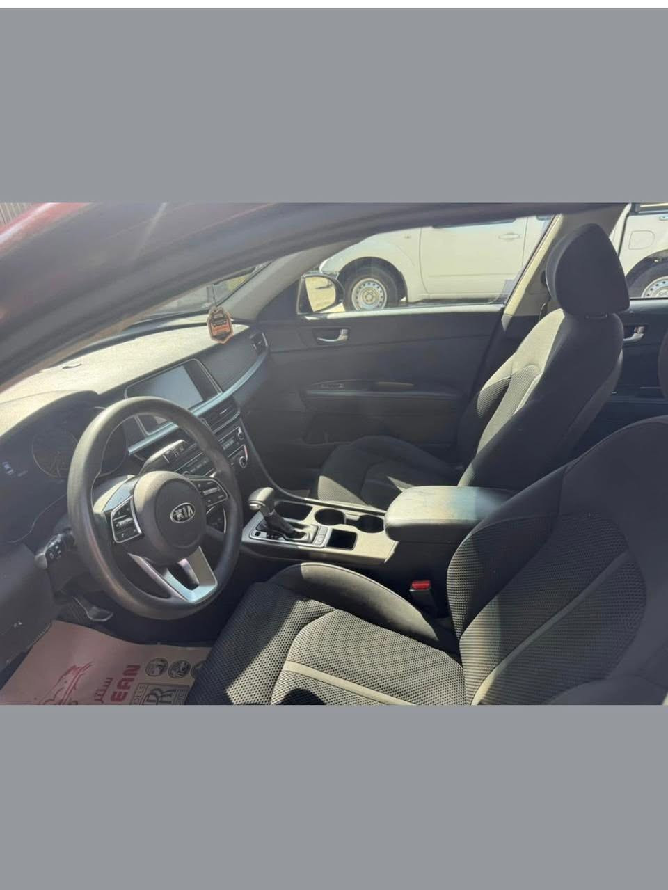 سلام عليكم كيا اوبتما للبيع 2020 نص مواصفات وارد امريكي السونار موضح داخل الصور *********** واتساب فقط السعر 138 وبيها مجال
