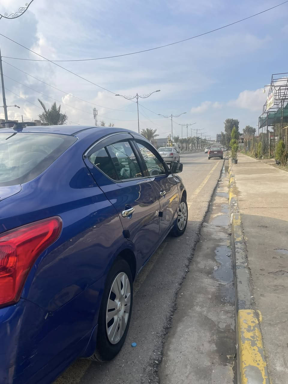 السلام عليكم 
فيرسا 2017
وارد امريكي 
بدون دواخل 
مكينه وكير شرط
رقم اربيل مسطرة 
شرط التحويل
السعر 94وبيها مجال بسيط 
سيارة جاهزة وخير من الله 
مكاني موصل حي المحاربين 
للاستفسار 
***********
***********
