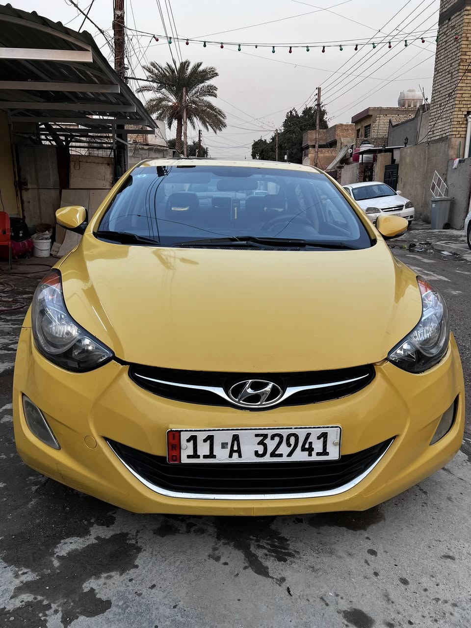 النترا موديل 2012
مبدل بنيد فقط بدون دواخل 

السعر ٩٨$ وبيها مجال للشراي 

***********
