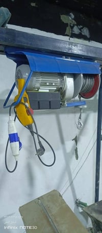 ونج كهربائي اخو جديد استعمال قليل  حجم جبير واحد طن   ايطالي، سعر مليو...