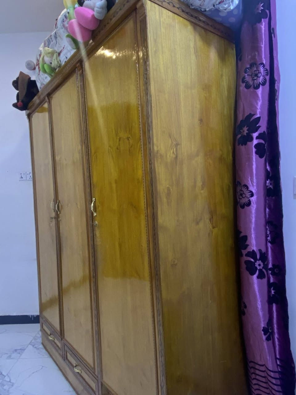 للبيع كنتور ابو تلاثه مستعمللل + ميزز تواليتتت  ***********
