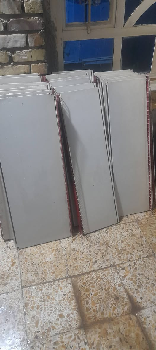 رفوف للبيع ٢٠ قطعة هنه وجناكيل بس المسطره الي بالحايط ماكو


**إذا كنت صاحب هذا الإعلان وتريد حذفه لأي سبب، رجاءا أرسل رسالة إلى الدعم الفني**