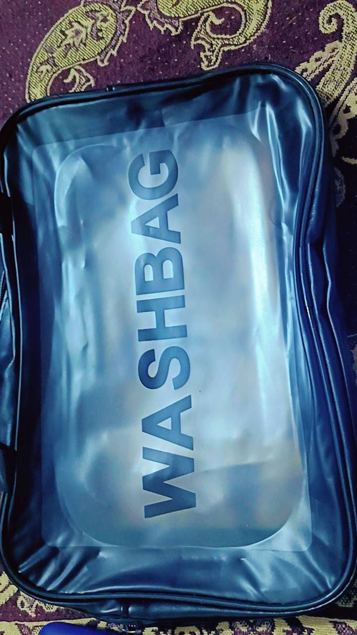 السلام عليكم متوفر بكج رجالي متكون من سبلاشين ابراهيم القريشي وعطر ابراج برج العقرب وساعة وحقيبة سعر البكج 25الف
للتواصل ***********
